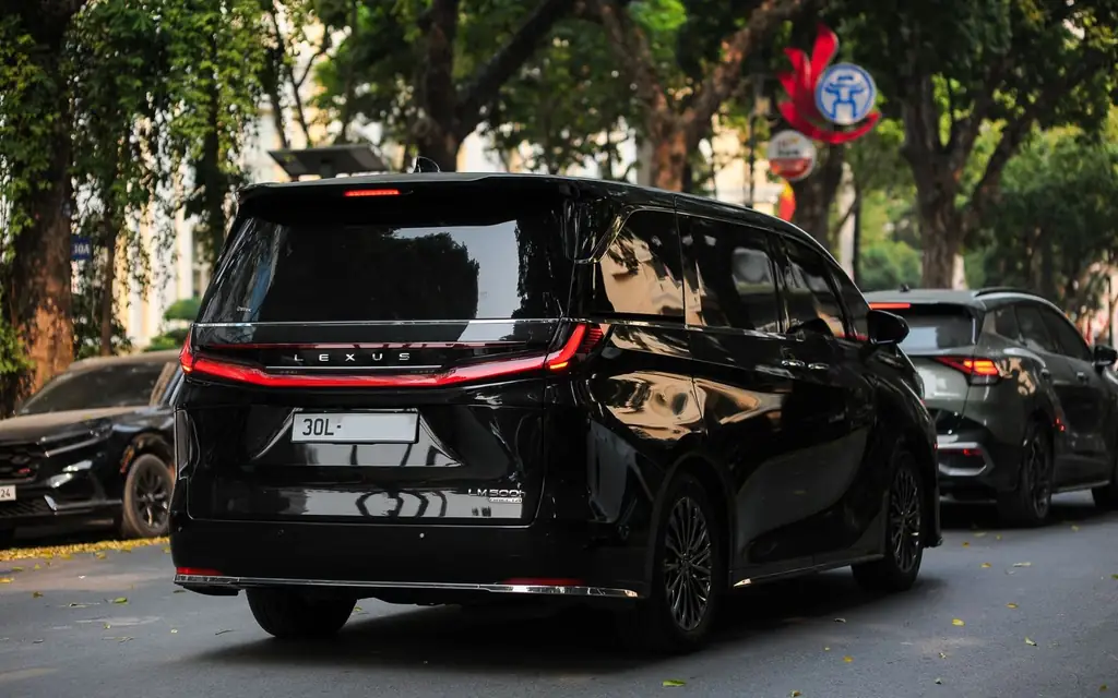 Luxury van